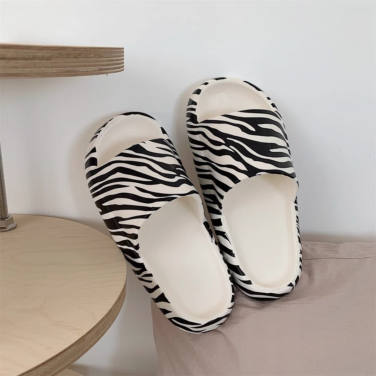 Beach bum slippers SNZZ382 images